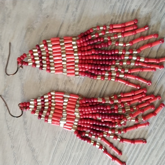 Handmade beads chandelier dripping boho style coral earring - Picture 2 of 4